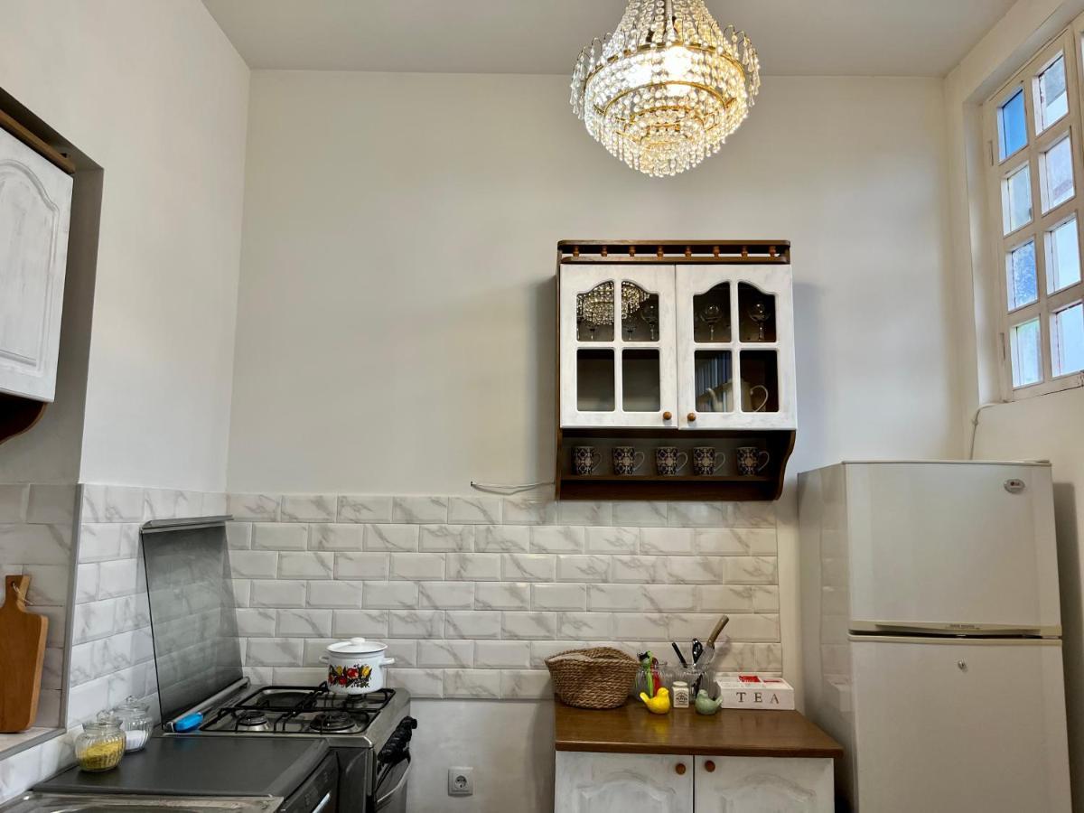 Pigeon Guest House Tiflis Exterior foto