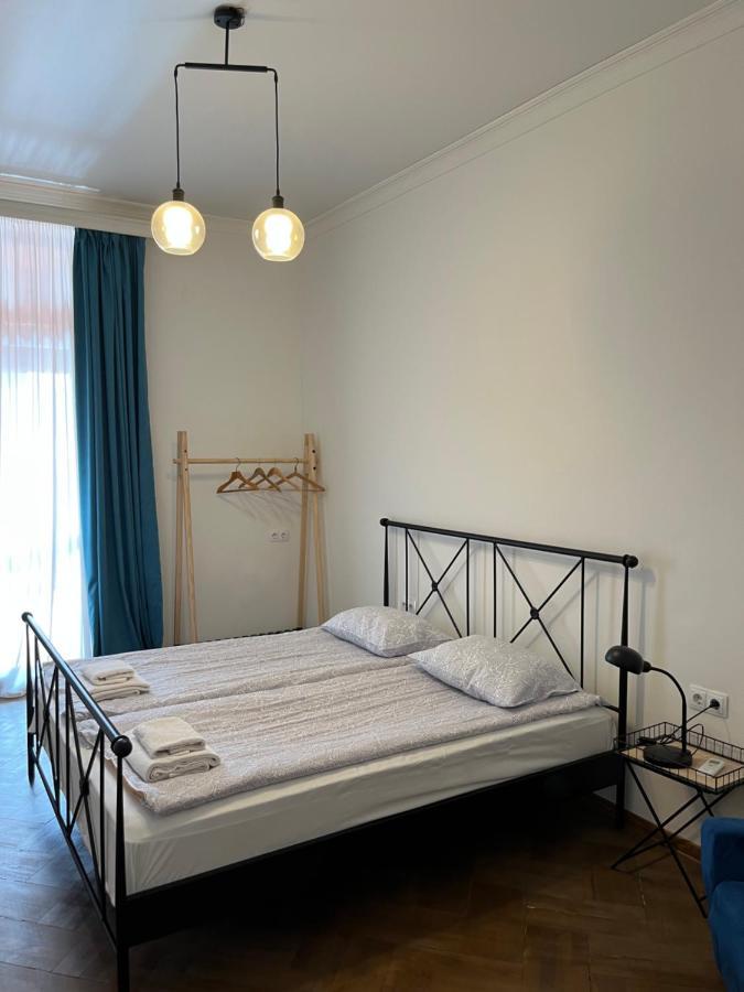 Pigeon Guest House Tiflis Exterior foto